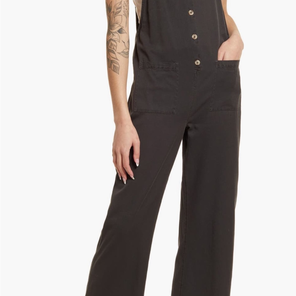 Billabong Charcoal V-Neck Top